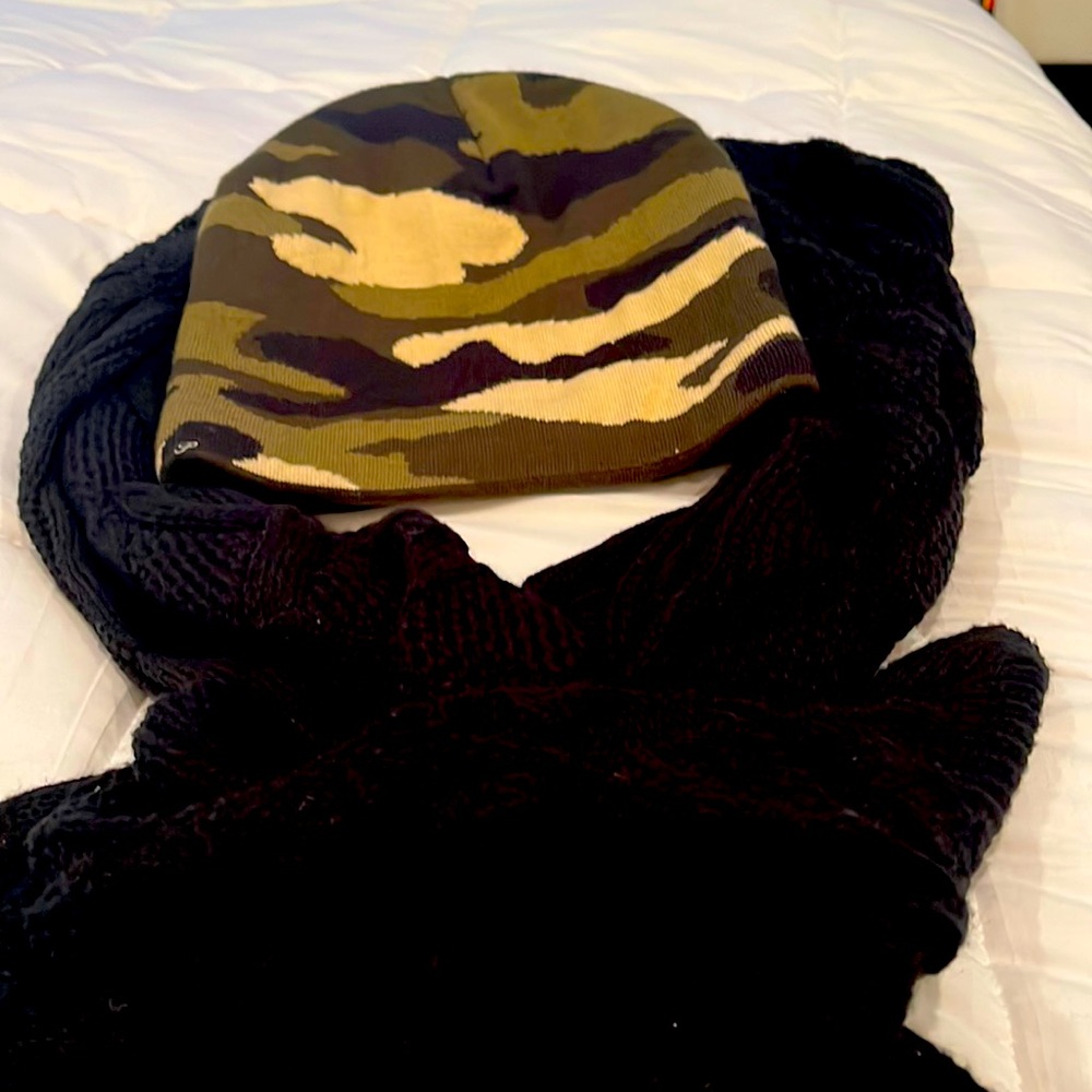 camo skull hat (never worn ) and crochet scarf.